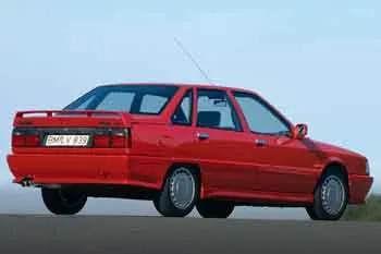 Renault 21 SD sedan – fotka 4