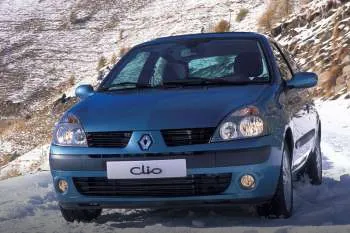 Renault Clio 1.2 Authentique Comfort trojdverový hatchback – fotka 6