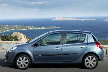 Renault Clio 1.2 16V 75 Dynamique Comfort päťdverový hatchback – fotka 6
