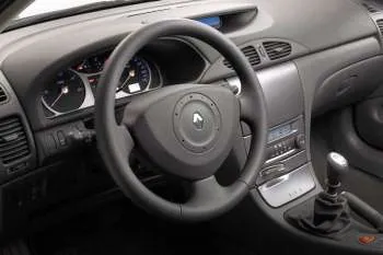 Renault Laguna (2001 – 2005) – fotka 2