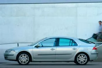 Renault Laguna (2001 – 2005) – fotka 5