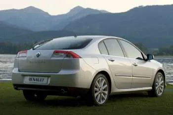 Renault Laguna (2007 – 2010) – fotka 23