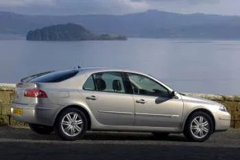 Renault Laguna (2005 – 2007) – fotka 10