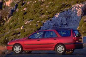 Renault Laguna Break RXE 2.0 kombi – fotka 3