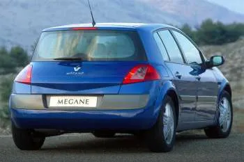 Renault Megane 1.5 dCi 105 Expression Luxe päťdverový hatchback – fotka 4