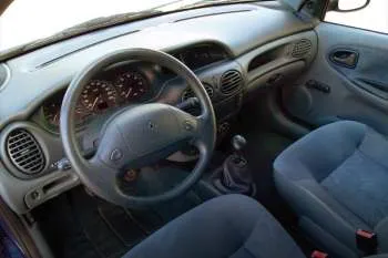 Renault Megane Elysee 1.9 D – fotka 4