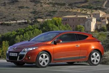 Renault Megane Coupe 1.6 16V 110 Expression – fotka 8