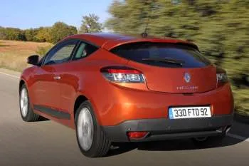 Renault Megane Coupe (2009 – 2012) – fotka 11