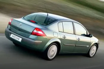 Renault Megane Sedan (2003 – 2006) – fotka 9