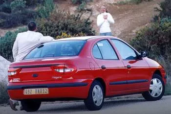 Renault Megane Sedan (1999 – 2000) – fotka 2