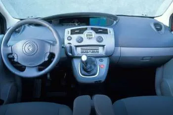 Renault Scenic 1.9 dCi 120 Dynamique Luxe – fotka 2