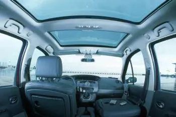Renault Scenic 1.9 dCi 120 Dynamique Luxe – fotka 3