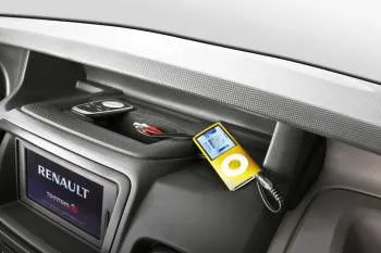 Renault Trafic Passenger (2011 – 2014) – fotka 12