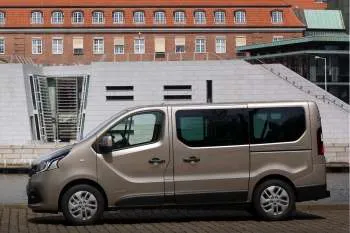 Renault Trafic Passenger (2015 – 2020) – fotka 6