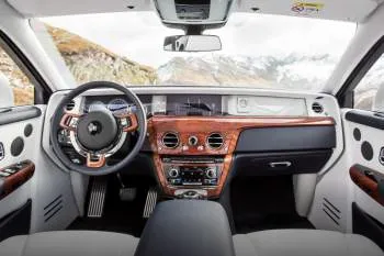 Rolls-Royce Phantom (od 2018) – fotka 25