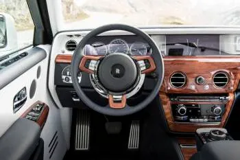 Rolls-Royce Phantom (od 2018) – fotka 27