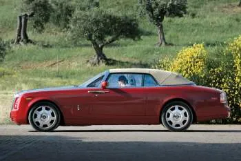 Rolls-Royce Phantom Drophead Coupe (2009 – 2018) – fotka 16