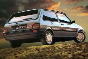 Rover 114 GTa trojdverový hatchback – fotka 2