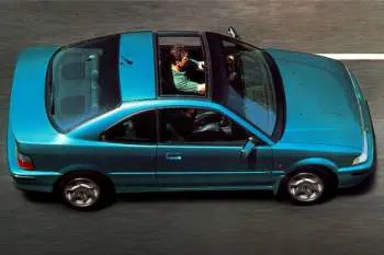 Rover 220 Coupe – fotka 3