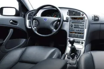 Saab 9-5 Estate 2.2 TiD Vector – fotka 8