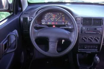 Seat Ibiza päťdverový hatchback (1996 – 1999) – fotka 3