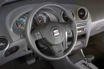 Seat Ibiza trojdverový hatchback (2006 – 2009) – fotka 10