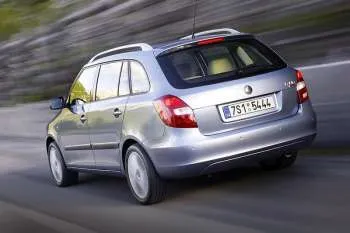 Škoda Fabia Combi 1.2 12V Tour – fotka 4