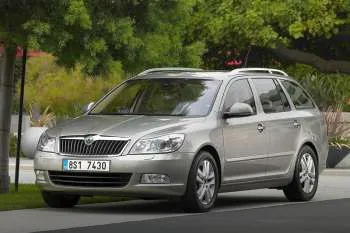 Škoda Octavia Combi (2009 – 2013) – fotka 10