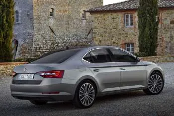 Škoda Superb (2015 – 2019) – fotka 12
