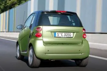 Smart fortwo coupe (2010 – 2012) – fotka 2