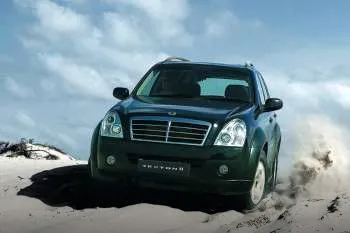 Ssangyong Rexton SUV (2011 – 2013) – fotka 3