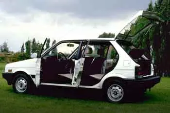 Subaru Justy päťdverový hatchback (1984 – 1989) – fotka 2