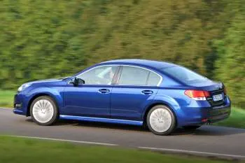 Subaru Legacy (2009 – 2012) – fotka 10