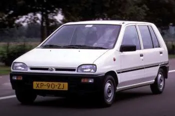 Subaru Mini Jumbo 4 SDX päťdverový hatchback – fotka
