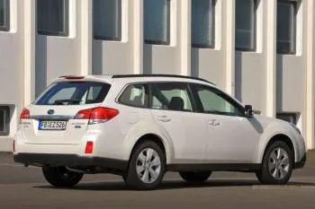 Subaru Outback 2.5i Exclusive – fotka 6
