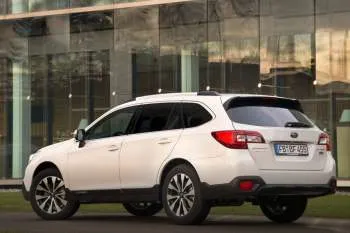 Subaru Outback (2015 – 2017) – fotka 12