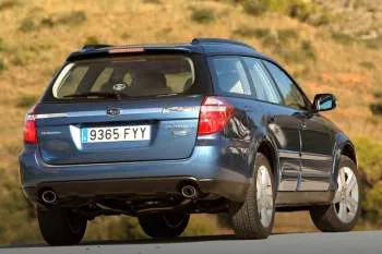 Subaru Outback 2.0D Executive – fotka 5