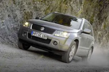 Suzuki Grand Vitara päťdverové SUV (2005 – 2008) – fotka 6