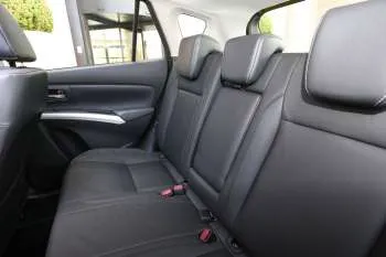 Suzuki S-Cross 1.6 Exclusive - 12