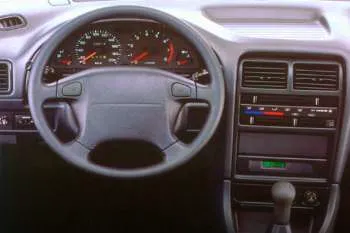 Suzuki Swift (1996 – 2002) – fotka 4