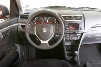 Suzuki Swift trojdverový hatchback (2010 – 2014) – fotka 7