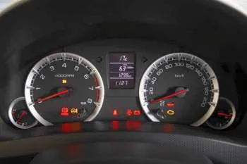 Suzuki Swift trojdverový hatchback (2010 – 2014) – fotka 9
