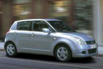 Suzuki Swift päťdverový hatchback (2005 – 2010) – fotka 10