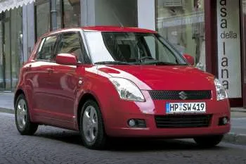 Suzuki Swift päťdverový hatchback (2005 – 2010) – fotka 15