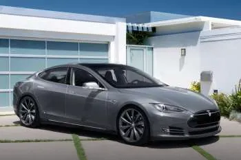 Tesla Model S (2013 – 2016) – fotka 2