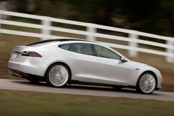 Tesla Model S (2013 – 2016) – fotka 9