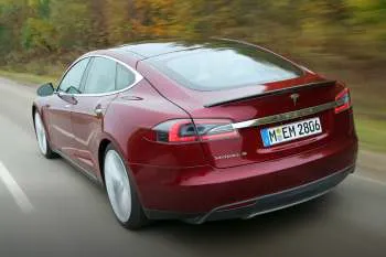 Tesla Model S (2013 – 2016) – fotka 12