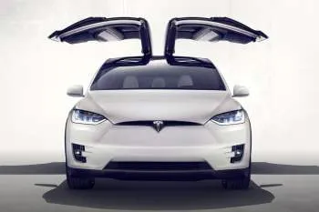 Tesla Model X (od 2016) – fotka 5