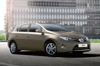 Toyota Auris (2013 – 2015) – fotka 8