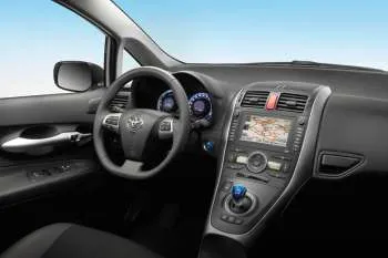 Toyota Auris (2010 – 2012) – fotka 2